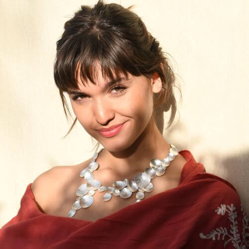 Cráteras Sculptural Hammered Disc Gold Statement Necklace